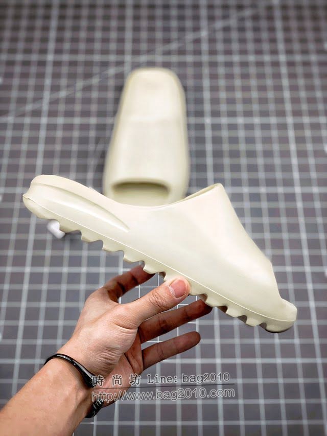 Adidas男女椰子鞋 阿迪達斯Resin椰子拖鞋 Adidas Kanye West x Yeezy Slide  xhn1613